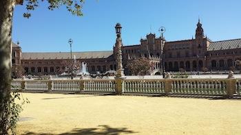 Paseando por Sevilla en coche de caballos.