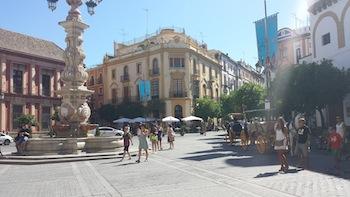 Paseando por Sevilla en coche de caballos.