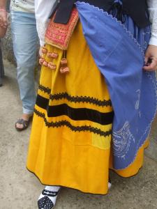 Manteo amarillo Arcones