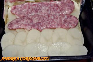 PASTEL DE PATATA Y SALCHICHAS