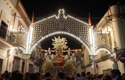 Fotografías de la procesión de la Divina Pastora de Cantillana (V)