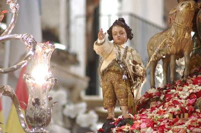 Fotografías de la procesión de la Divina Pastora de Cantillana (V)