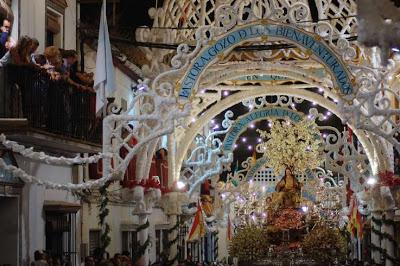 Fotografías de la procesión de la Divina Pastora de Cantillana (V)