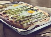 Coca salada espárragos trigueros