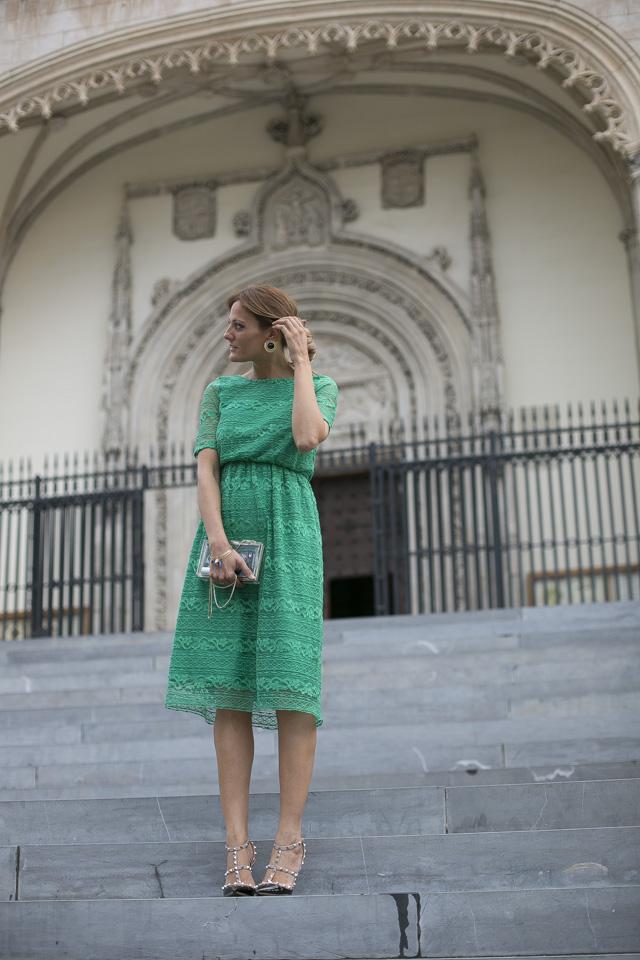 OUTFITS, vestido encaje verde asos, asos, lace dress, green lace, primark, zapatos valentino, valentino rockstud,  look boda, look bautizo, cluth transparente, the code bolsos