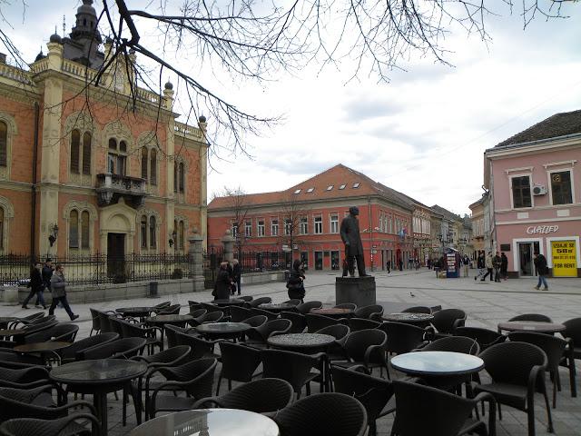 SERBIA: LA FORTALEZA DE NOVI SAD SOBRE EL DANUBIO.