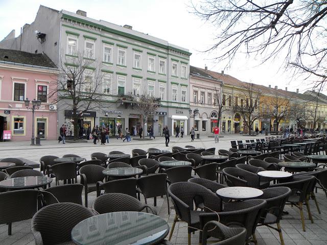 SERBIA: LA FORTALEZA DE NOVI SAD SOBRE EL DANUBIO.