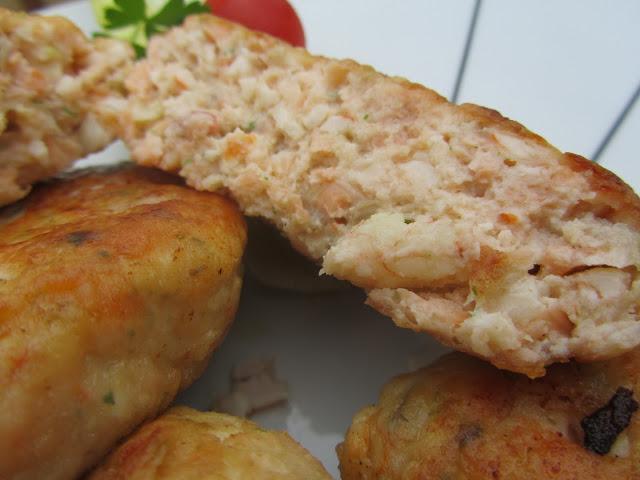 Hamburguesas de salmón amariscadas