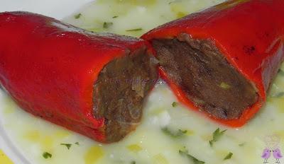 PIMIENTOS RELLENOS DE MORCILLA DE LEÓN CON PATATA Y VERDURAS