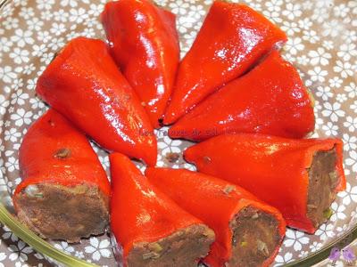 PIMIENTOS RELLENOS DE MORCILLA DE LEÓN CON PATATA Y VERDURAS