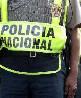 Parecía un psicópata afirman testigos: POLICÍA AGREDE A MUJER EN LA VÍA PUBLICA…
