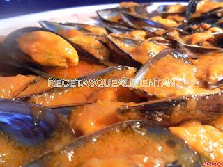 MEJILLONES EN SALSA