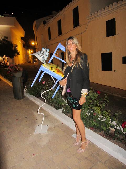 Falda de lentejuelas y top