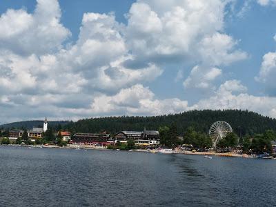 Día 5. Lago Titisee, uno de los lugares más bonitos de la Selva Negra! Día 5. Lago Titisee, uno de los lugares más bonitos de la Selva Negra!