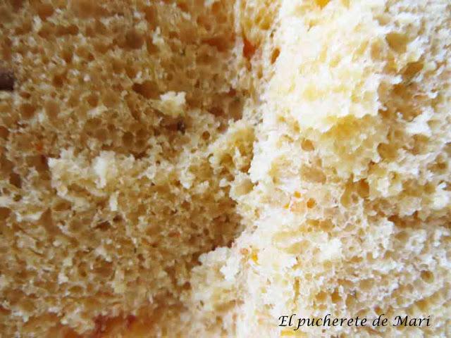 PANECILLOS DE TOMATE SECO, TOMILLO Y PARMESANO