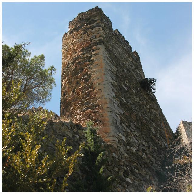 Castelnou... un pueblo del Sur de Francia con mucho encanto - Castelnou a charming village in the South of France