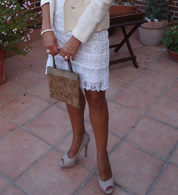 LA BRUJULA EN LA CALLE