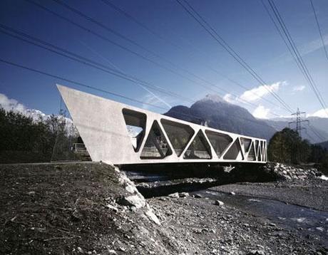 Puente Alfenz by Marte Marte Architects