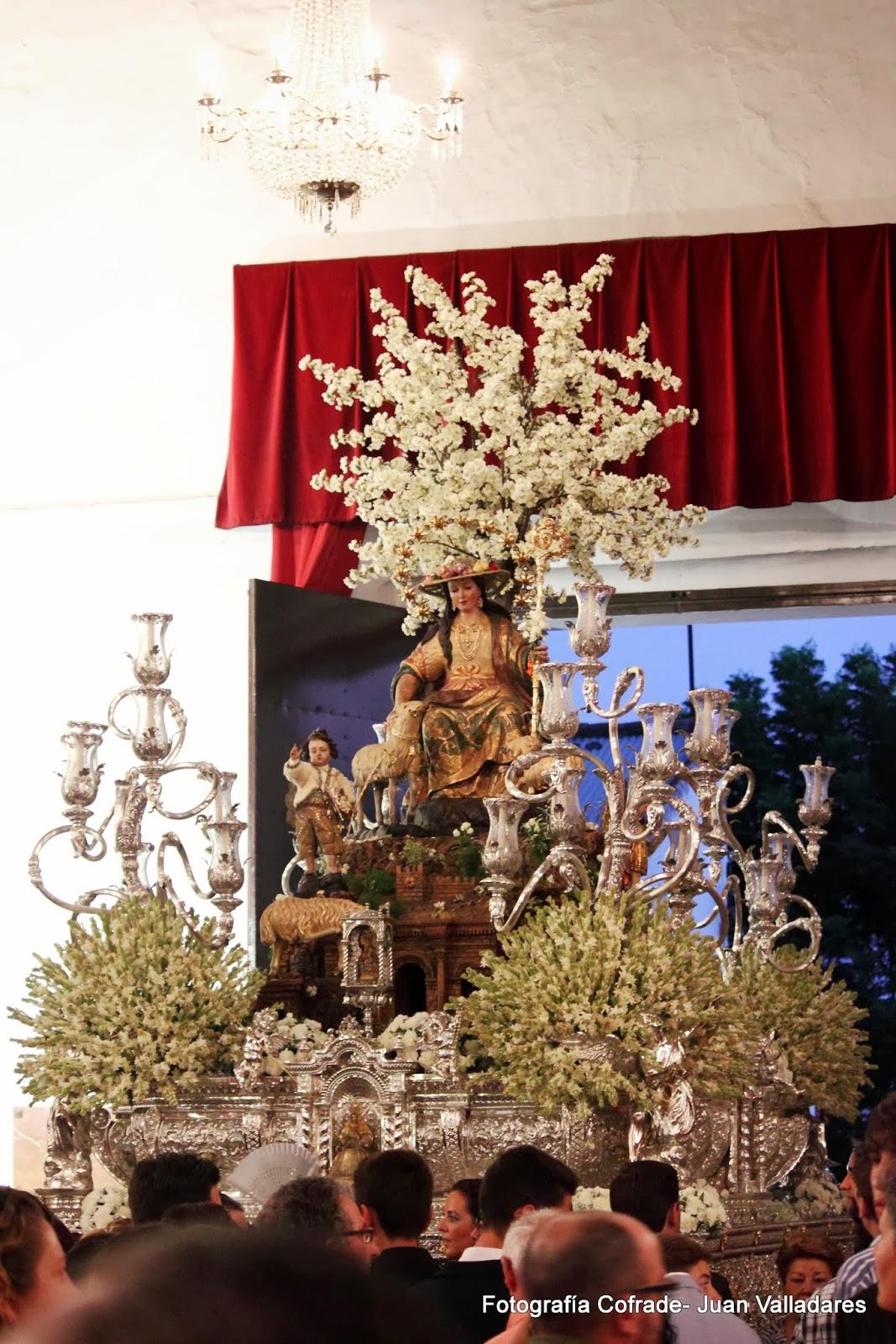 Fotografías de la procesión de la Divina Pastora de Cantillana (VI)