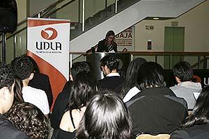 Escuela de Arquitectura de la UDLA Santiago entrega certificaciones a sus estudiantes Escuela de Arquitectura de la UDLA Santiago entrega certificaciones a sus estudiantes