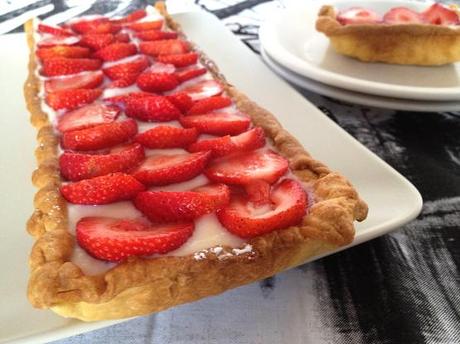 Tarta de fresas tartas de frutas fáciles tartas con pasta masa brisa recetas tartaletas frutas recetas fáciles tartas recetas fáciles crema pastelera recetas delikatissen recetas caseras tartas postres delikatissen fresas en tarta