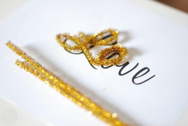 DIY. Calligraphic Cake Topper