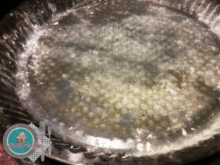 Tarta de moras y crema pastelera.