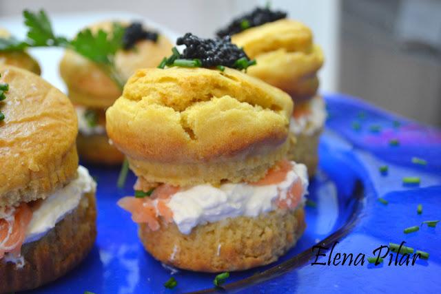 'Muffins' rellenos de Salmón ahumado