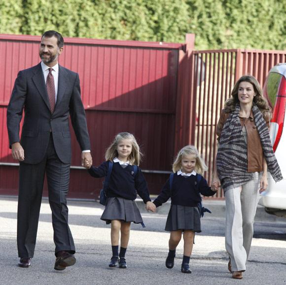 El estilo de Dña. Letizia en al vuelta al cole de las Infantas