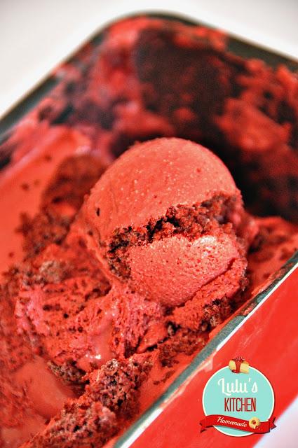 HELADO RED VELVET Y RIZADO DE MASCARPONE