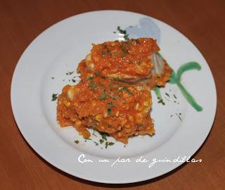 Mero al horno con salsa de almendras y azafrán