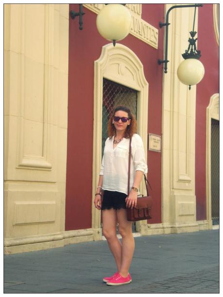 Bit of Pink in Alcalá Bit of Pink in Alcalá