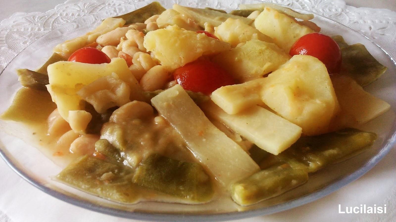 Potaje de alubias,tallos de bambú y patata