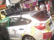 Conduciendo auto Google choca contra minivan, escapa veces