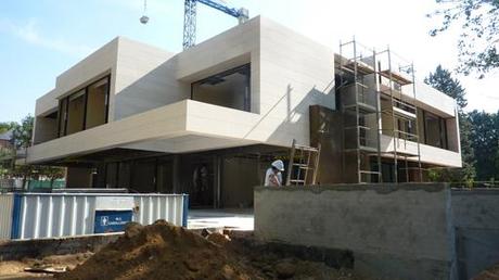 AVANZAN LAS OBRAS EN LA VIVIENDA DISEÑADA POR A-CERO AL ESTE DE LA CAPITAL