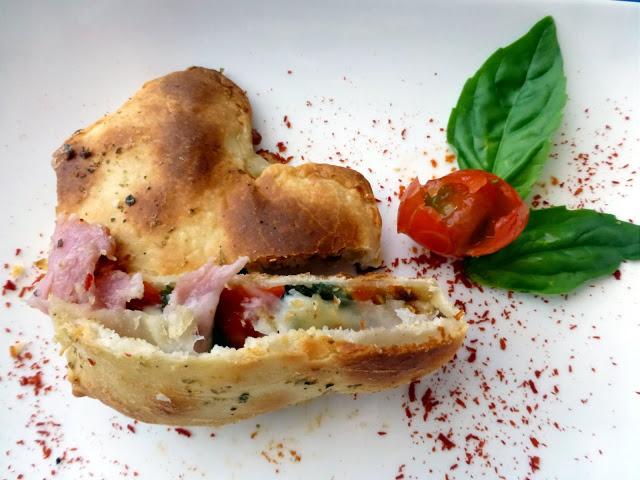 Corazón de Tomate y Albahaca