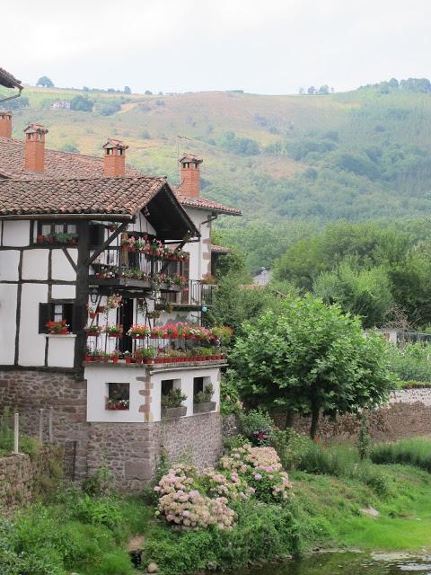 Algunas casas de Elizondo y Errazu