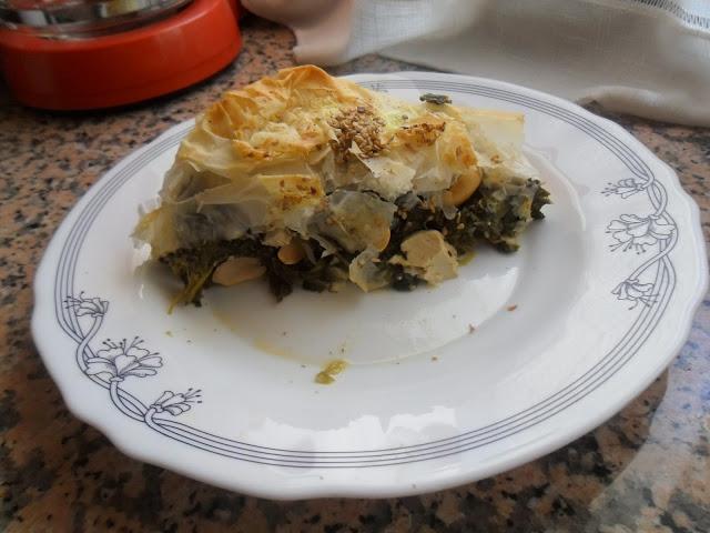 Pastel de pasta filo de espinacas y tofu
