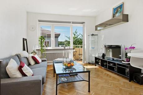 pisos pequeños decoración interiorismo inspiración pisos pequeños decoración diseño pisos pequeños cocinas pequeñas modernas cocinas modernas pequeñas cocinas grises negras decoración blog decoración nórdica ahorrar pisos pequeños 