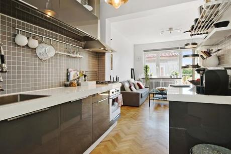 pisos pequeños decoración interiorismo inspiración pisos pequeños decoración diseño pisos pequeños cocinas pequeñas modernas cocinas modernas pequeñas cocinas grises negras decoración blog decoración nórdica ahorrar pisos pequeños 