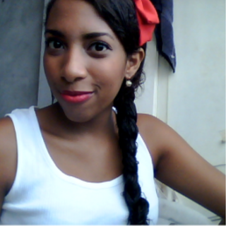 VIERNES BLOGGER: BeYourself VIERNES BLOGGER: BeYourself