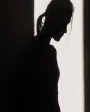 Por si se va la luz - Lara Moreno