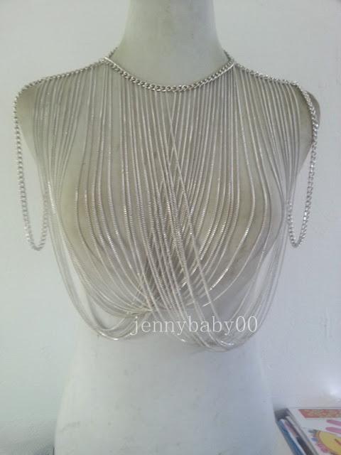TREND: BODY HARNESS