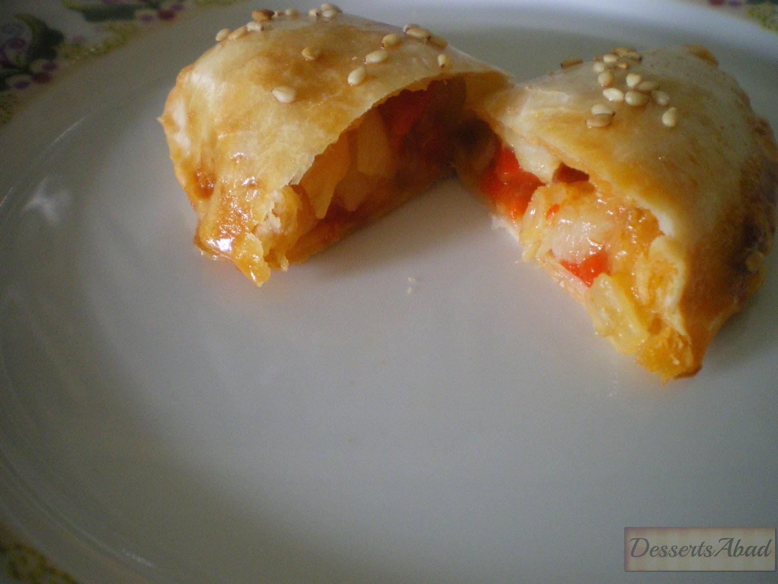 Empanadillas rellenas de bacalao a la vizcaína