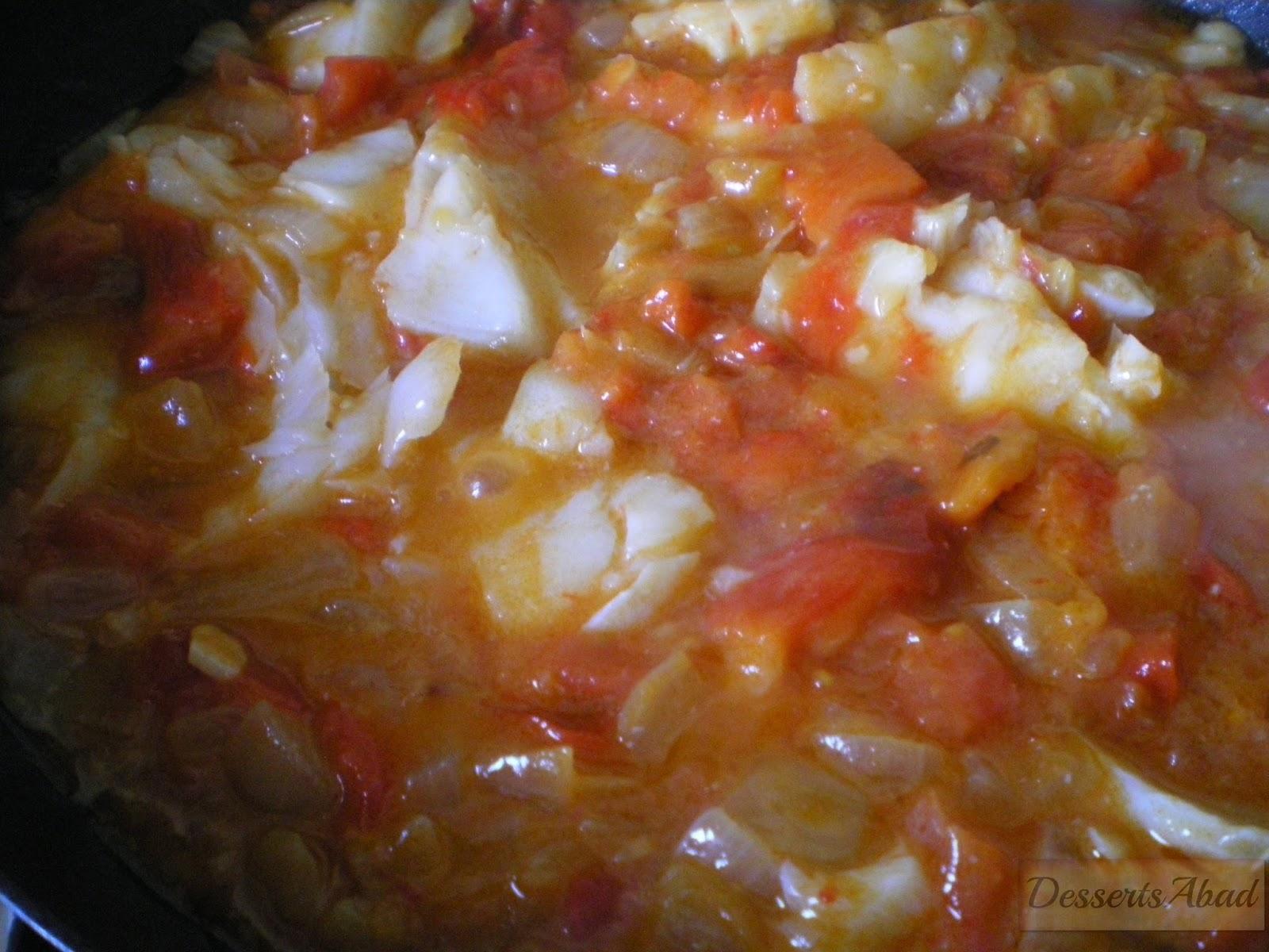 Empanadillas rellenas de bacalao a la vizcaína