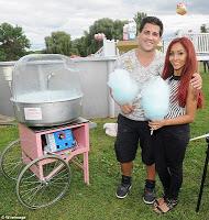 Snooki celebra el cumpleaños de su hijo Lorenzo con una lujosa fiesta.