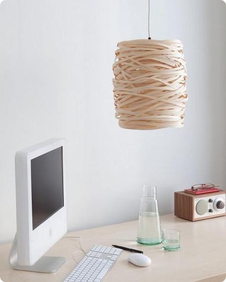 Lámpara colgante de techo hecha a mano con tira de madera Ilumínate con laminados de madera