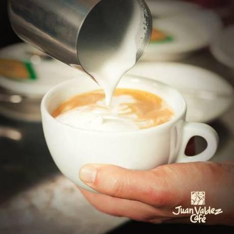 Apertura Juan Valdez Café Polanco 1176235_192410570931571_249364112_n