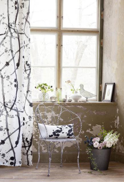 TRES INSPIRACIONES BAJO LA VENTANA