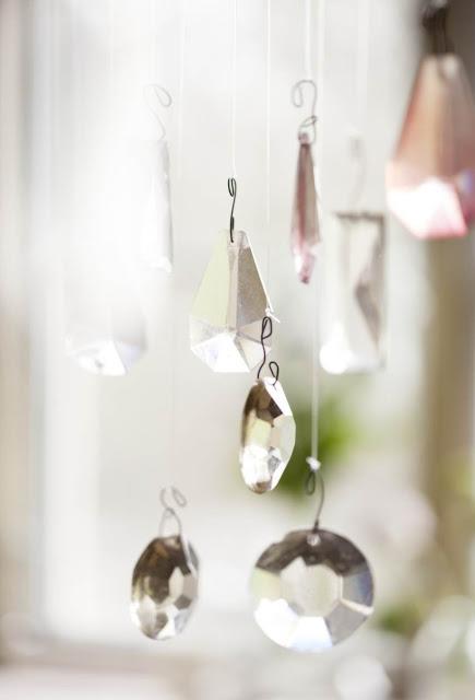 TRES INSPIRACIONES BAJO LA VENTANA